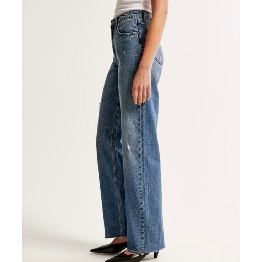 ABERCROMBIE The Loose High Rise Curve Love Jeans Slashed 25 Short - Picture 3 of 13